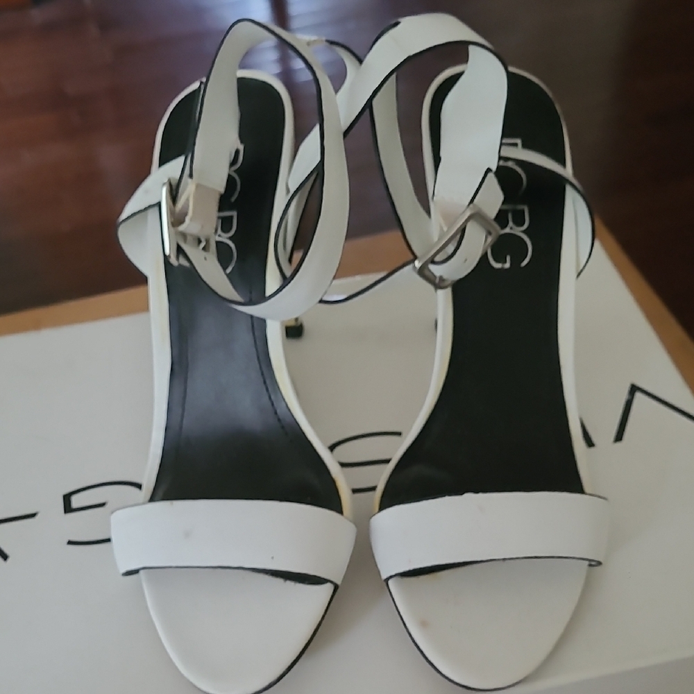 Via Spiga Black White Leather Strappy Heels Sz7 Excellent Cond Orig Box Discount